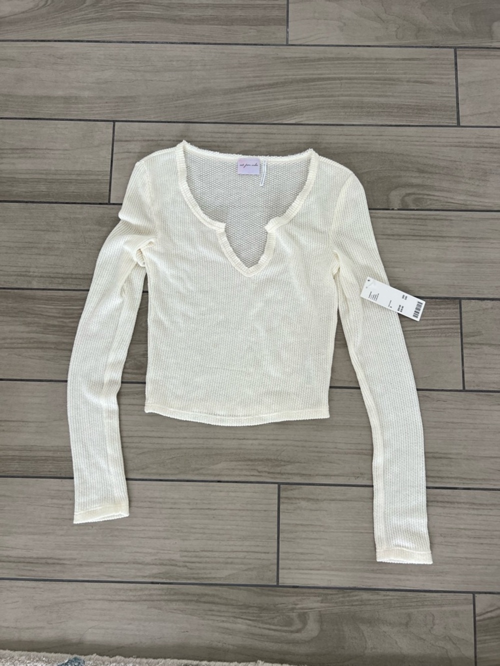 NWT Cream Ribbed V-Neck Long Sleeve Top!